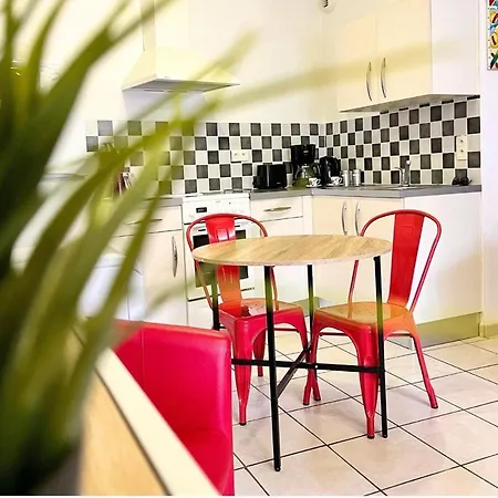 Revy 4 - Confort Et Equipe - Centre Apartment Neris-les-Bains