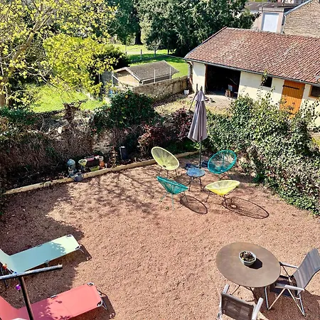 Revy 4 - Confort Et Equipe - Centre Apartament *